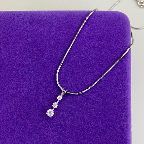 💛 Classic Sterling Silver CZ Journey Pendant Necklace - Picture 1 of 5